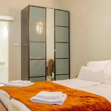 Efad Lux 2 Apartment