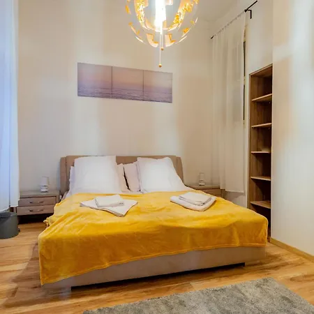 Efad Lux 2