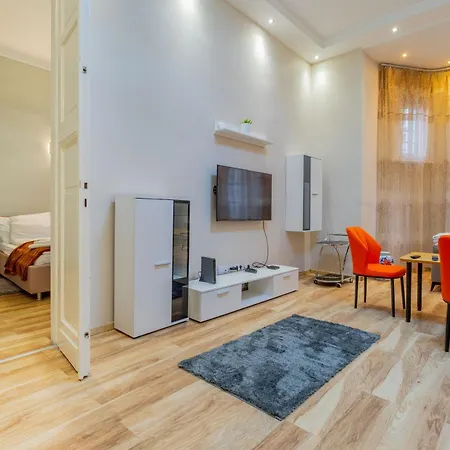 Apartment Efad Lux 2 *