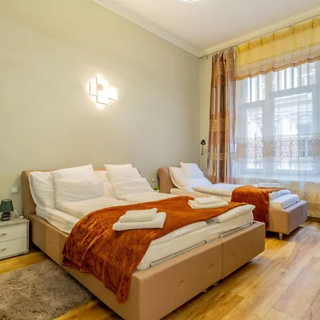 Efad Lux 2 *