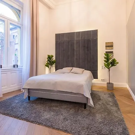 Apartment Palace Inn- Downtown Budapest