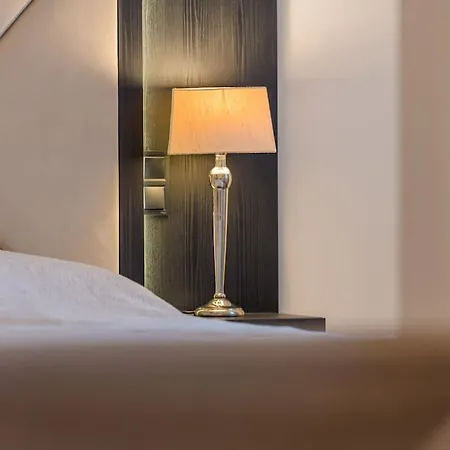 Palace Inn- Downtown Budapest