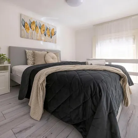 Apartament Cozy & Dream Next To The Famous Synagogue Budapeszt