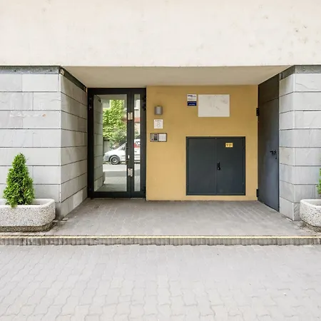 Apartament Modern Two-bedroom With Free Parking *