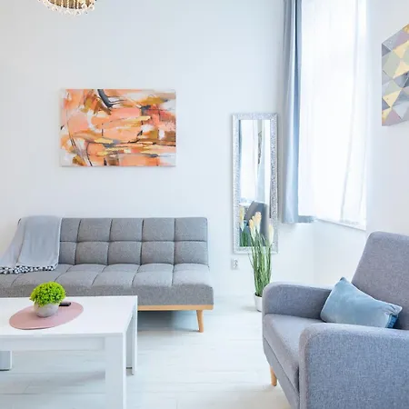 Very Central New Comfy Studio Loft Апартаменты Будапешт