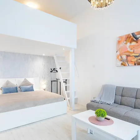 Апартаменты Very Central New Comfy Studio Loft Будапешт