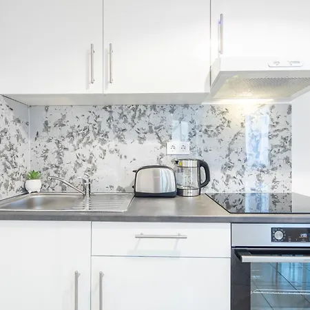 Апартаменты Very Central New Comfy Studio Loft