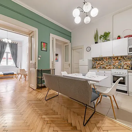 Hostel Downtown Wesselenyi Budapest
