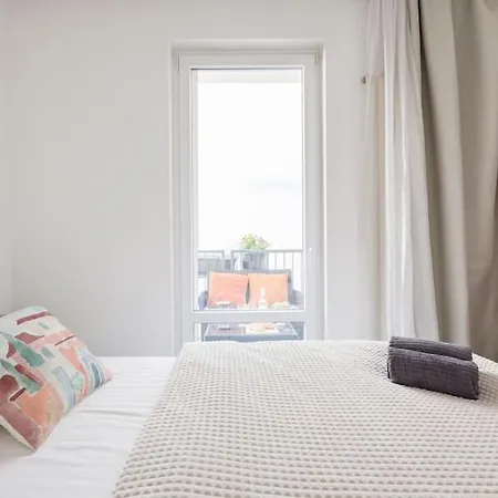 Daire Relaxing Spacious Balcony Super Near Opera