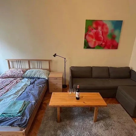 Apartment Urban Nest *