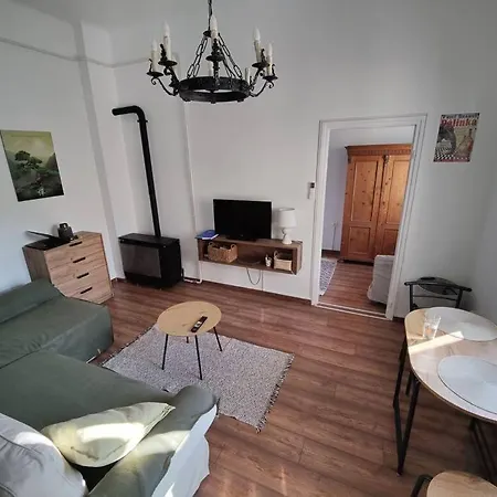Ferencvarosi Tetoteraszos * Budapest