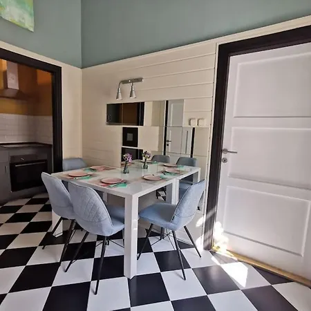 Astoria Downtown Apartment