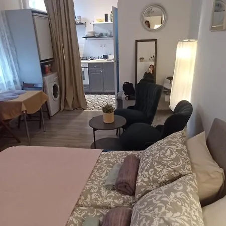 Virag Apartment *