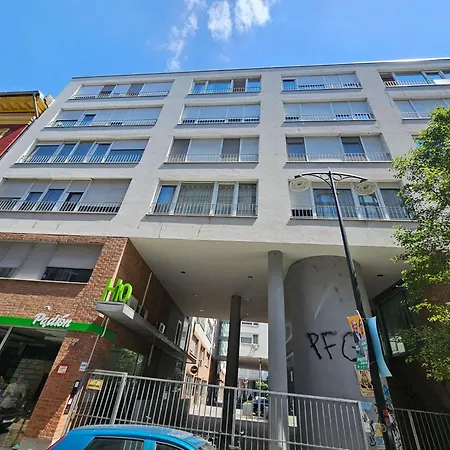 Free Parking- Gellert View 4ppl Apartment