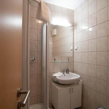 Free Parking- Gellert View 4ppl * Budapest