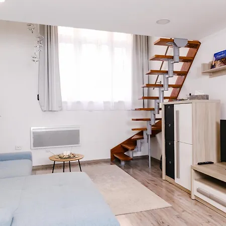 Hidden Gem At Center Next To Gozsdu Garden And Synagogue * Budapest