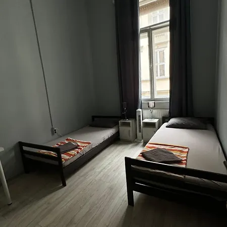 Boomerang Hostal *