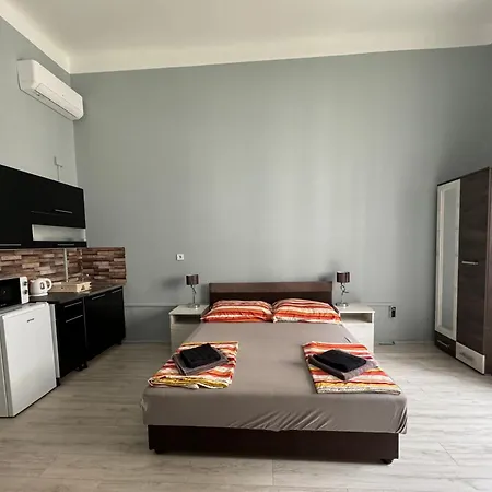 Boomerang Hostal *