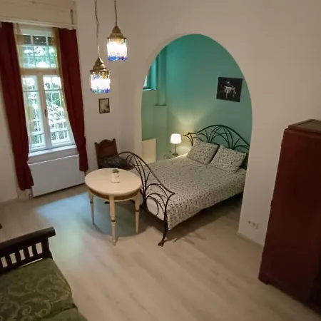 Heritage Harmony With Free Parking Apartmán *