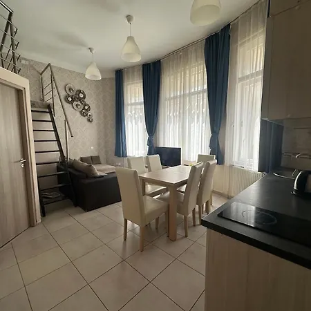 Apartment Bright Apartment In The Most Beautiful Street Of Budapest Vaci Street, Fashion Street *