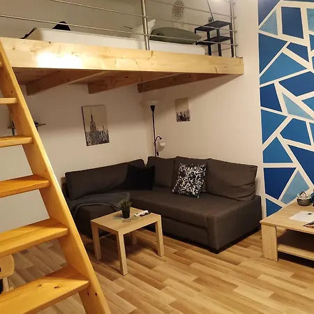 Blueroom - 15-minute Walk From Danube Budapest