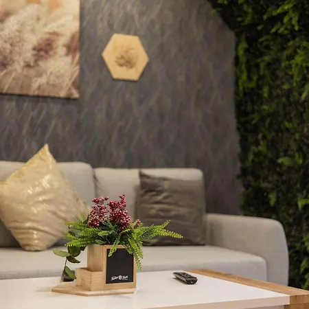 Cozy & Homy In The Heart Of *