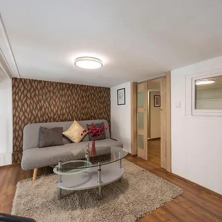 Cozy & Homy In The Heart Of Apartment Budapest
