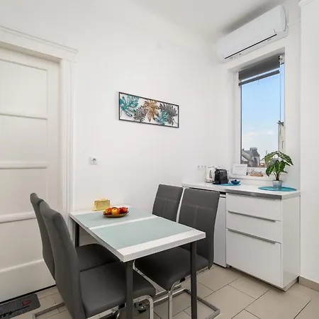 Apartment Oasis 2 Bd *