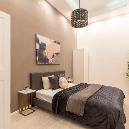 Deluxe Center Izabella By Cavaland Apartment *