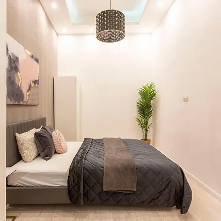 Deluxe Center Izabella By Cavaland Apartment
