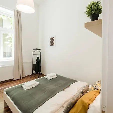 Brand New Ac Apartment Budapest