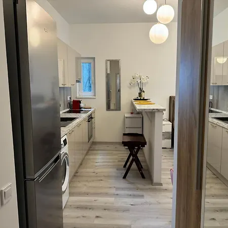 Apartment Suzannah By The Danube