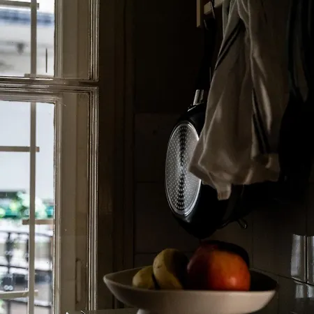 Frankie's Apartment *