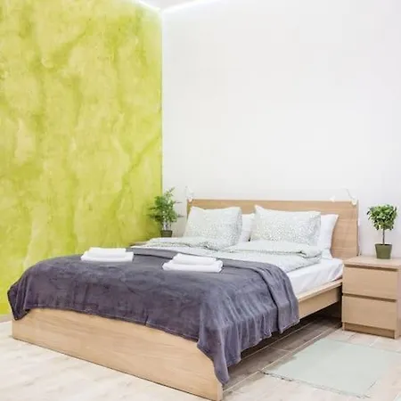 Apartment In Heart Of Bartok Bela Boulevard