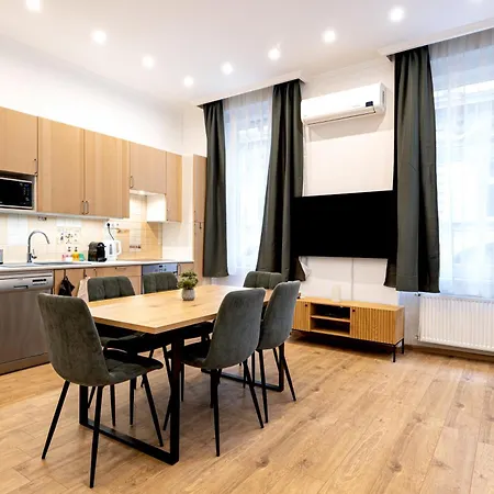 Downtown Comfort * Budapest