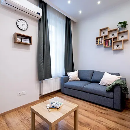 Downtown Comfort