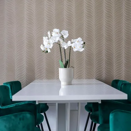 Luxy Spacious & Cozy With Balcony * Budapest