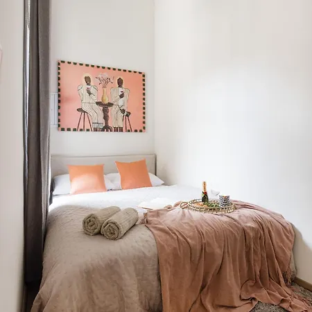 Oasis - Modern Charm, Timeless Comfort Budapest