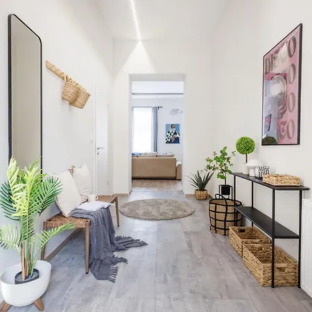 Oasis - Modern Charm, Timeless Comfort Budapest