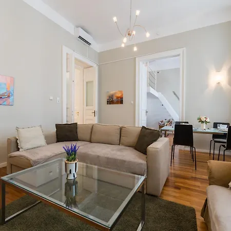Appartamento Spacious By Opera Budapest
