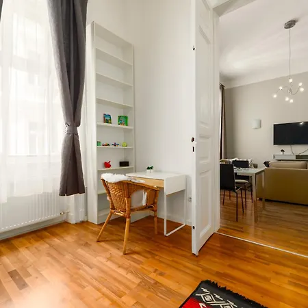 Spacious By Opera