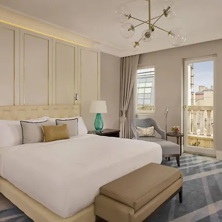 Отель Al Habtoor Palace Budapest, Preferred &
