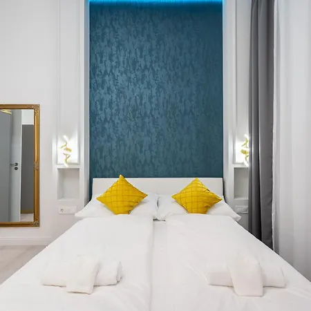 Apartment D26 - Opera Retreat - Location By Bqa *