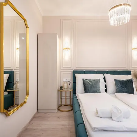 Kiraly 33 - Hidden Gem - Location By Bqa Budapest