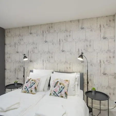 Lovely & Apartment