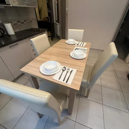 Bright Apartment In The Most Beautiful Street Of Budapest Vaci Street, Fashion Street