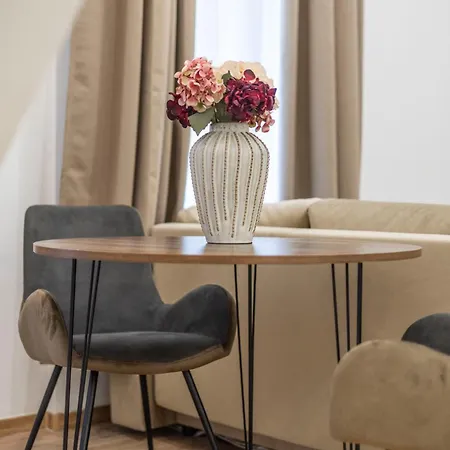 Apartment Charming Grand In The Heart Of *