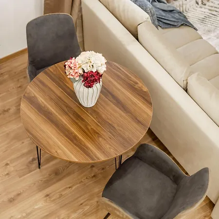 Apartment Charming Grand In The Heart Of Budapest