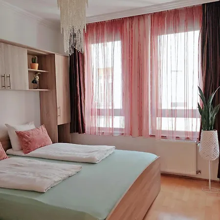 Leda By Nw * Budapest