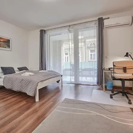 Apartment Balcony Centropolitan W Ac By Nw *